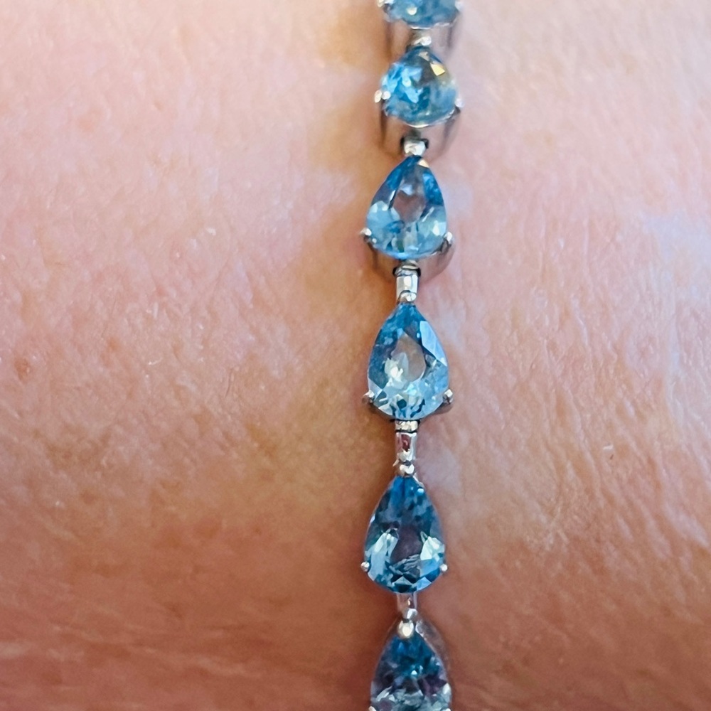 Genuine Swiss Blue Pear-shaped Topaz Tennis Bracelet. Authentic!